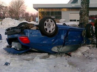 Vợ tuyển thủ Nga thiệt mạng vì tai nạn siêu xe