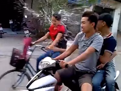 Khi giới trẻ nghiện quay clip sốc