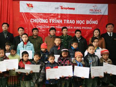 Ấm áp tấm lòng đến với người nghèo