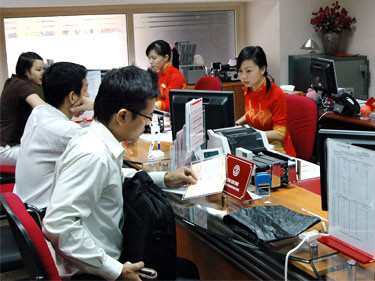 Khó thở với lãi suất cao