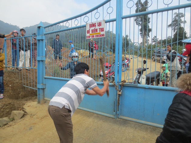 Nhà máy vàng lớn nhất Việt Nam nợ dân từng bó rau, ổ bánh mỳ