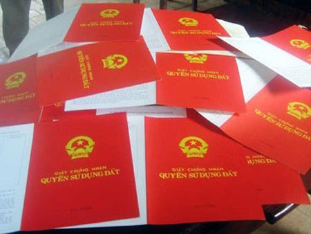 Nhận biết sổ đỏ giả