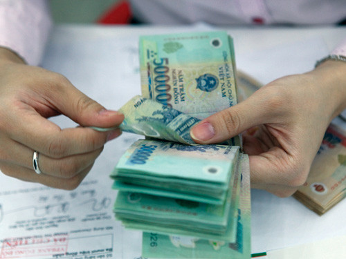 Ngân hàng lại lách trần lãi suất