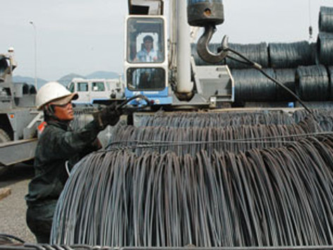 Khó khăn bủa vây ngành thép