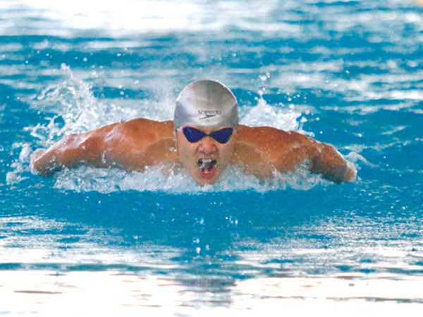 Thưởng gần 100 triệu đồng cho kình ngư Hoàng Quý Phước