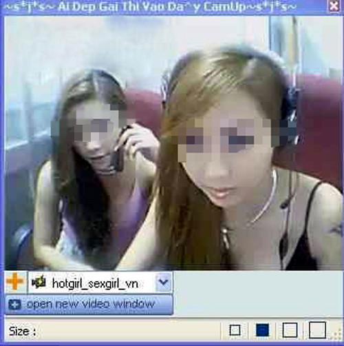 Choáng với gái gọi online bán 'hàng' từ xa