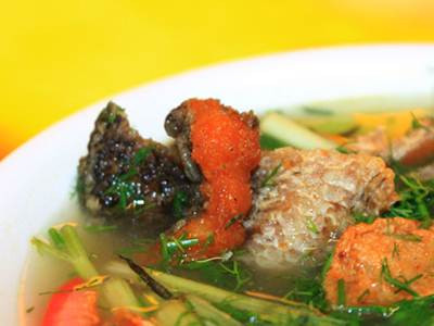 Bún cá ngon rẻ trong hẻm nhỏ Sài Gòn