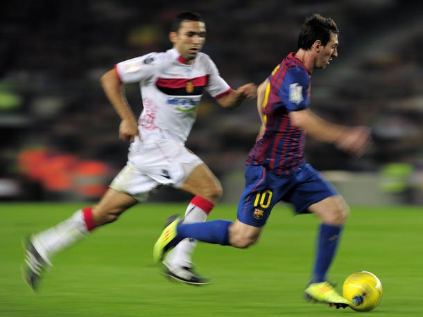 Barcelona lại chiến thắng kiểu 'Bàn tay nhỏ'