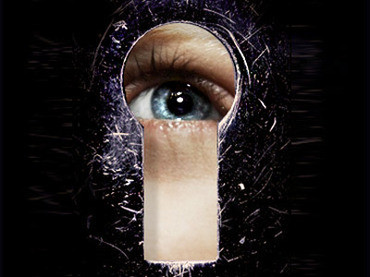 Mẹ nhốt con sáu tuổi trong suốt năm năm