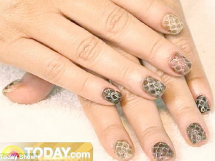 Sáu triệu một bộ nail: Có dám chơi sang?