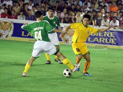 Hơn 700 đội bóng tham gia giải Larue Cup 2013
