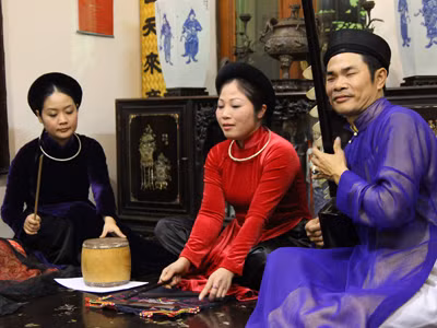 Đám cưới lại có ca trù