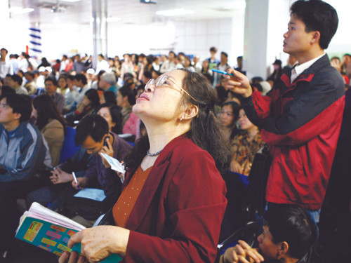 Công ty chứng khoán: Tiến thoái lưỡng nan