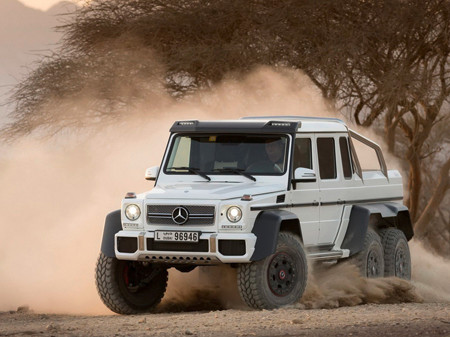 Cận cảnh xe địa hình khủng của Mercedes-Benz