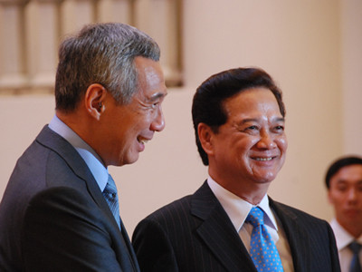 Ngạc nhiên... ông Lý Hiển Long