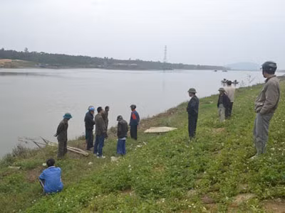 Phát hiện xác nữ giới dưới chân cầu