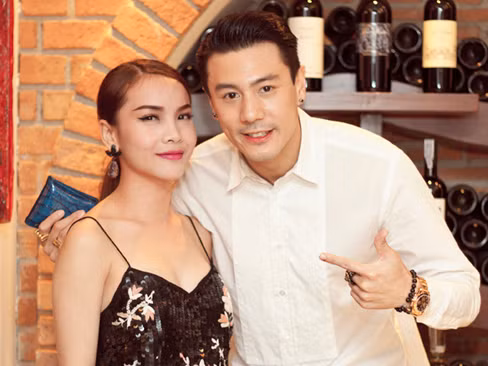 Yến Trang gây 'bão like' khi thân mật hotboy Thái