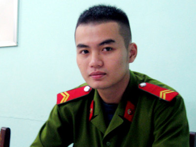 Tấm gương phục vụ dân của hai chiến sĩ công an