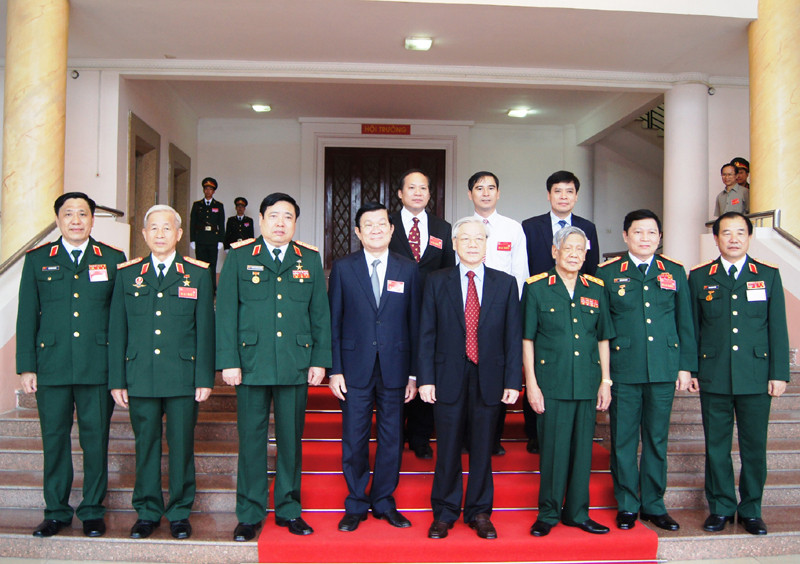 Hội nghị điển hình tiên tiến toàn quân làm theo gương Bác