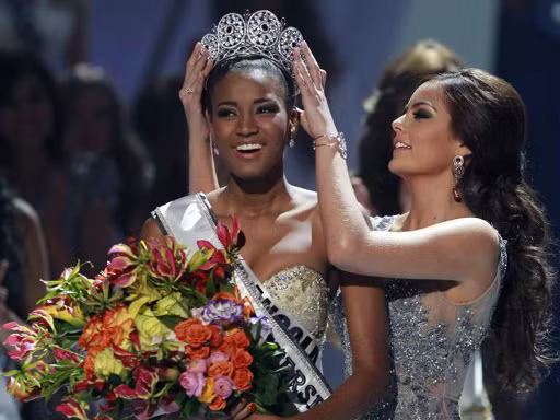 Miss Angola đăng quang Hoa hậu Hoàn vũ 2011