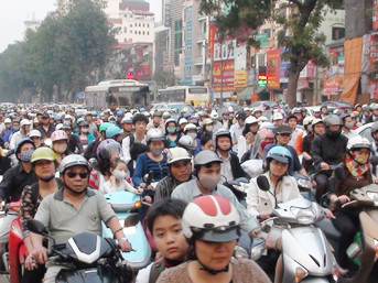 Thu phí nặng thế, dân sống làm sao