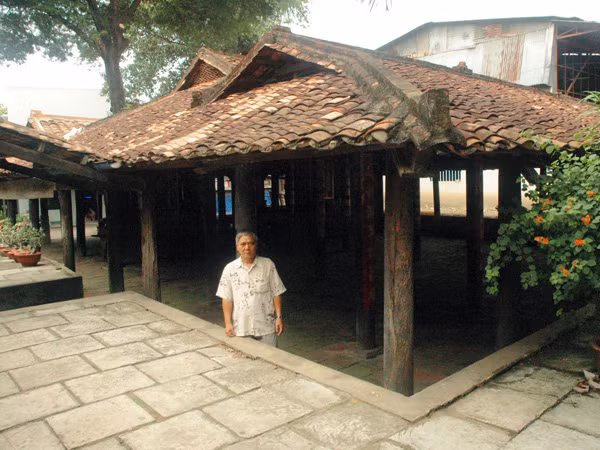 Sập sùi ngôi đình Việt cổ nhất Nam bộ