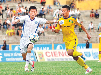 Công Vinh - Gánh nặng của CLB bóng đá Hà Nội