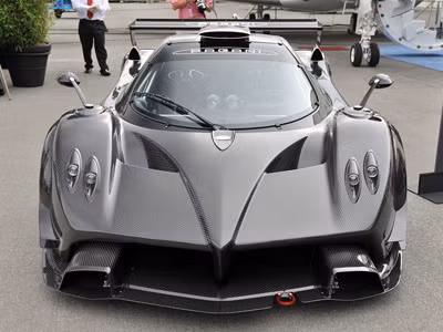 Pagani Zonda R- Diện mạo mới của nhà vô địch
