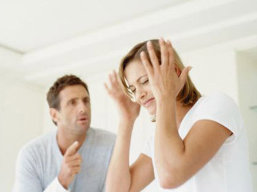 Khi chồng đa nghi