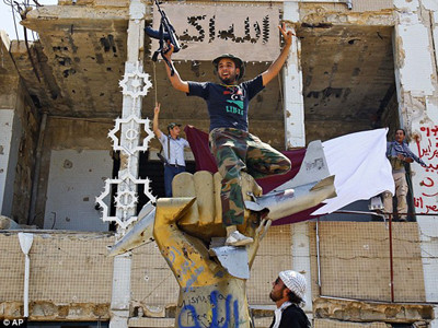 Treo thưởng 1,7 triệu USD cho 'cái đầu của ông Gaddafi'