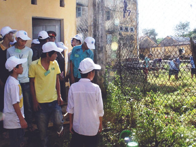 Sống 'bụi' tại gia