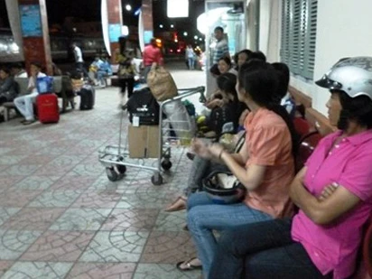 Tàu hỏa trật bánh ở Quảng Bình