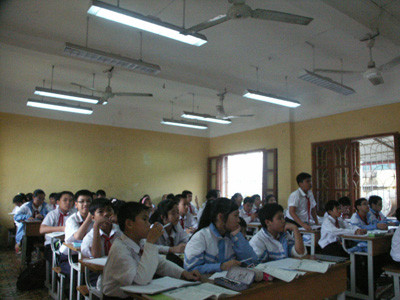 Đèn CM1 được lắp ở Trường THCS Chu Văn An