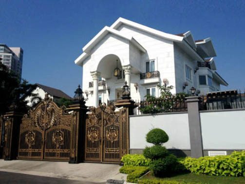 Biệt thự siêu sang của gia đình chồng Hà Tăng