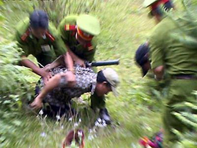 Người thầm lặng đẩy lùi cái ác