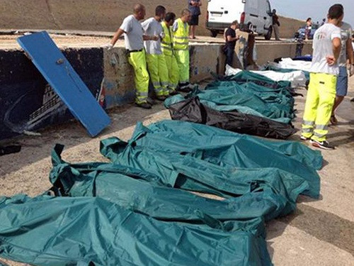 Chìm tàu ở Ý, 82 người chết, 250 người mất tích