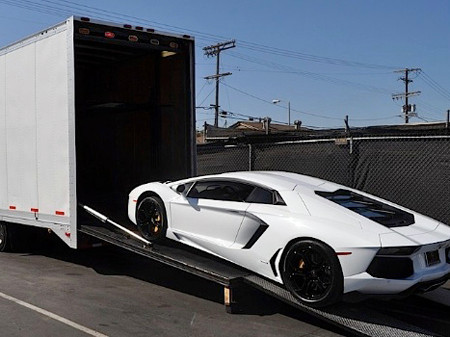 ‘Siêu bò’ Lamborghini Aventador dính phốt triệu hồi