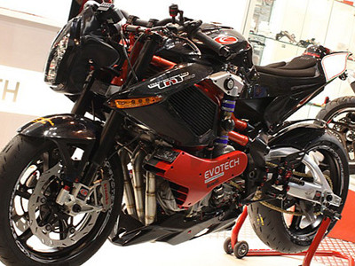 Ngắm Benelli TNT Tornado 1130 siêu nạp