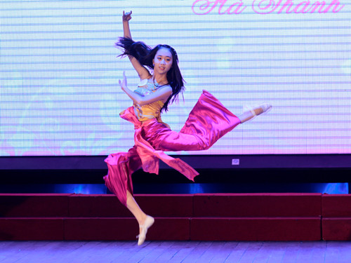 Thí sinh Duyên dáng Hà thành tranh tài