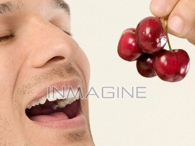 Ăn quả anh đào giúp giảm đợt gút cấp