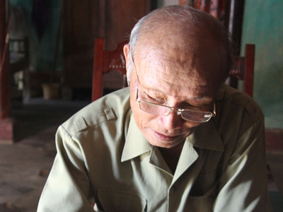 Quan tài lát bánh xe qua