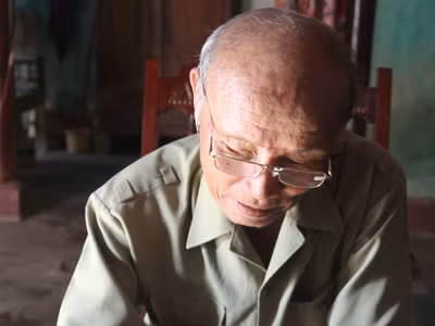 Quan tài lát bánh xe qua