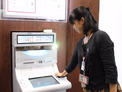 Rút tiền bằng vân tay, không cần thẻ ATM