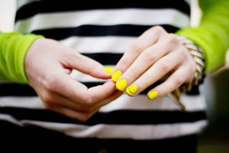 Mẹo ‘diện’ nail neon hoàn hảo nhất
