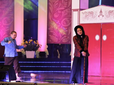 Hài tết chưa hết nhảm