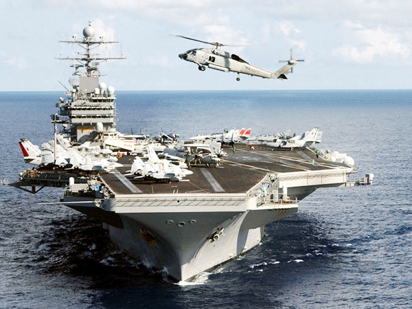 Tàu sân bay USS Theodore Roosevelt của Mỹ