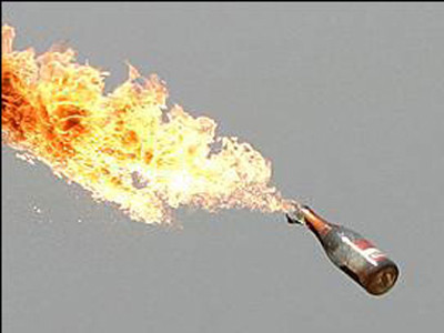 Khủng bố bằng 'vũ khí sinh học'