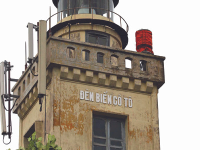 Ra Cô Tô lạc giữa Đảo hoa đào