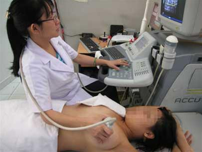 Đề nghị giao Cục Quản lý giá chủ trì thẩm định viện phí mới