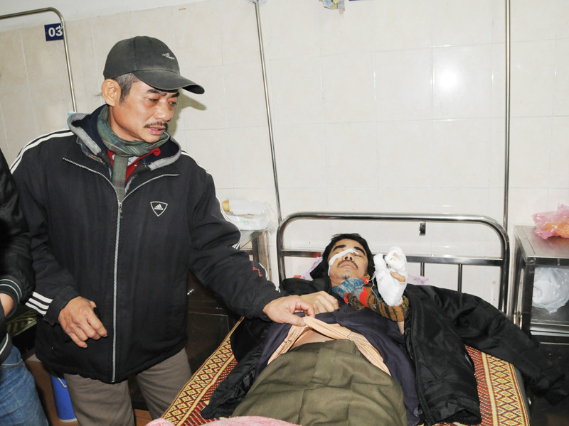 Mâu thuẫn đất đai, cháu đánh bà, chém chú